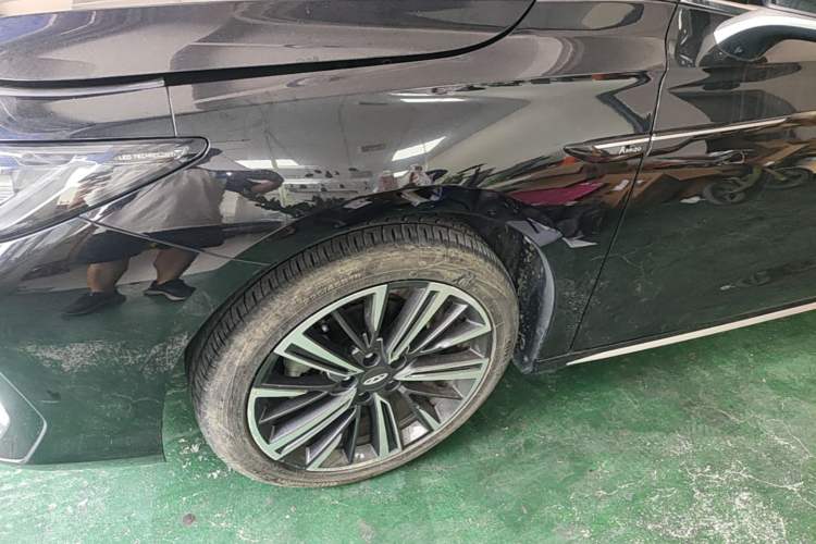 Used Chery Arrizo 8 2023 1.6T DCT Elite Left Front Wheel Hub