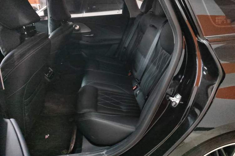 Used Chery Arrizo 8 2023 High-Performance Edition 2.0T DCT Powerfully Equipped Left Rear Seat
