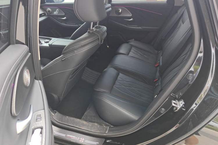 Used Chery Arrizo 8 2023 High-Performance Edition 2.0T DCT Powerfully Equipped Left Rear Seat