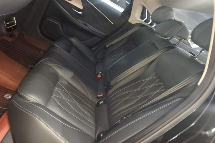Used Chery Arrizo 8 2023 High-Performance Edition 2.0T DCT Powerfully Equipped Left Rear Seat
