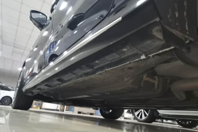 Used Chery Arrizo 8 2023 1.6T DCT Ya Left Side Sill