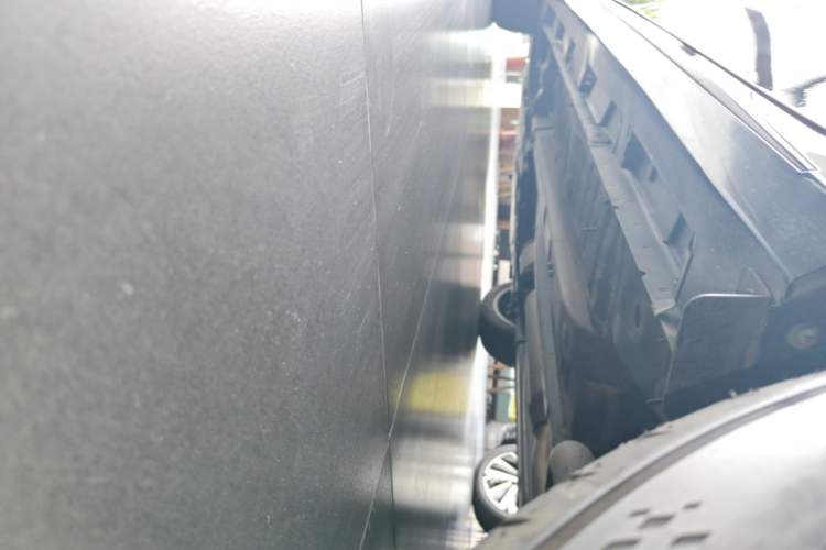 Used Chery Arrizo 8 2023 High-Performance Edition 2.0T DCT Powerfully Equipped Left Side Sill