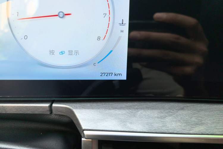 Used Chery Arrizo 8 2023 High-Performance Edition 2.0T DCT Powerfully Equipped Odometer Close Up