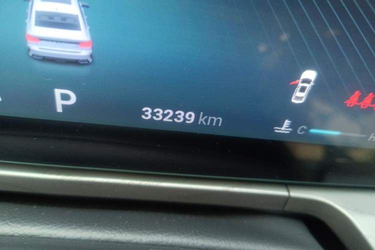 Used Chery Arrizo 8 2023 1.6T DCT Ya Odometer Close Up