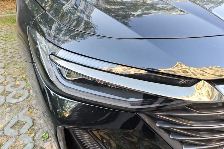 Used Chery Arrizo 8 2023 High-Performance Edition 2.0T DCT Powerfully Equipped Right Front Headlight