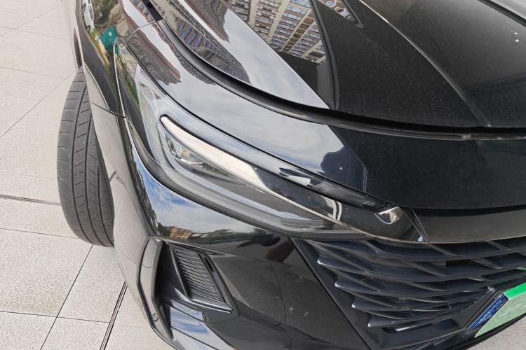 Used Chery Arrizo 8 2023 High-Performance Edition 2.0T DCT Powerfully Equipped Right Front Headlight