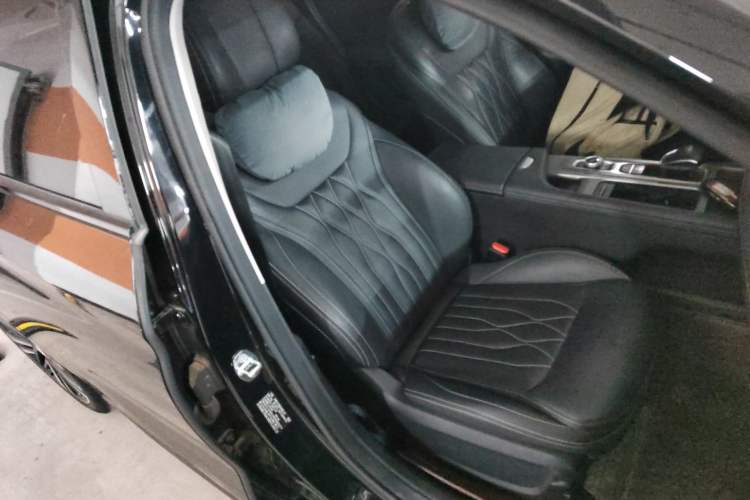 Used Chery Arrizo 8 2023 High-Performance Edition 2.0T DCT Powerfully Equipped Right Front Seat