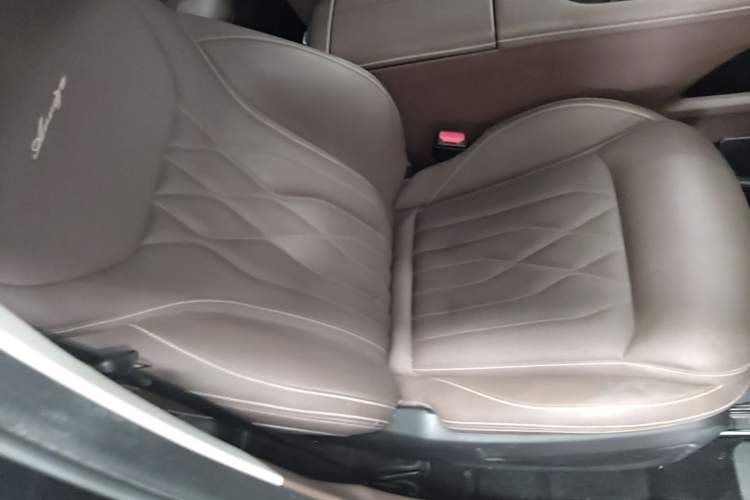 Used Chery Arrizo 8 2023 High-Performance Edition 2.0T DCT Powerfully Equipped Right Front Seat