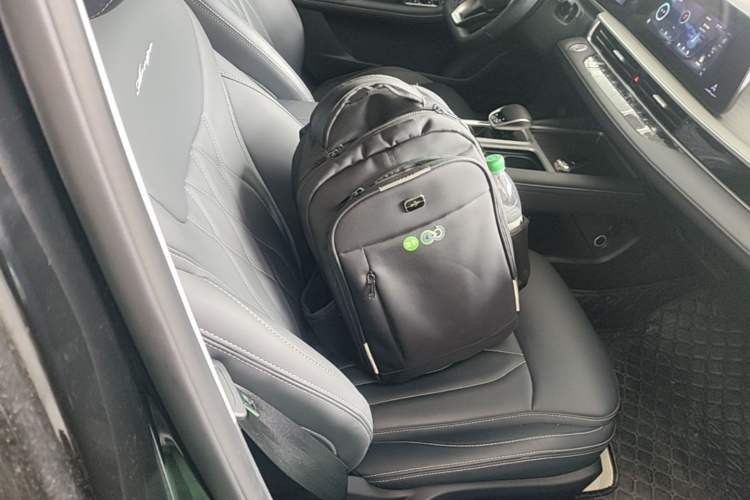 Used Chery Arrizo 8 2023 1.6T DCT Elite Right Front Seat