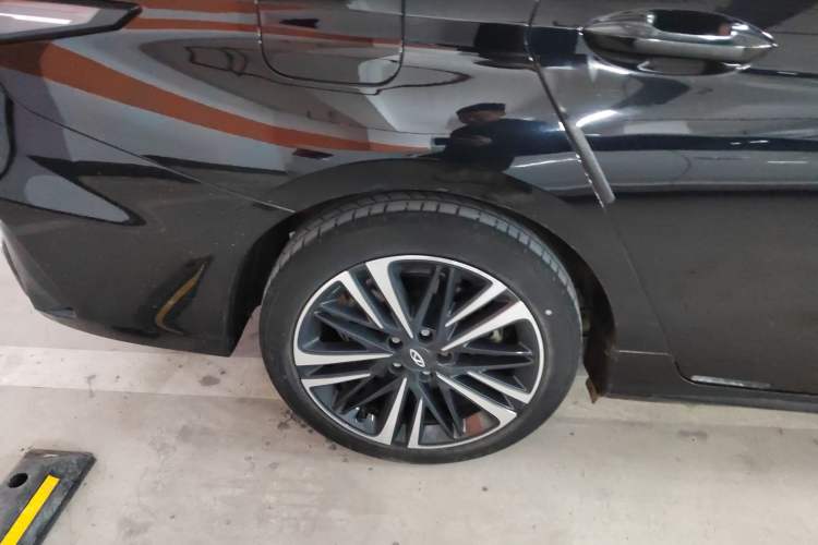 Used Chery Arrizo 8 2023 High-Performance Edition 2.0T DCT Powerfully Equipped Right Rear Wheel Hub