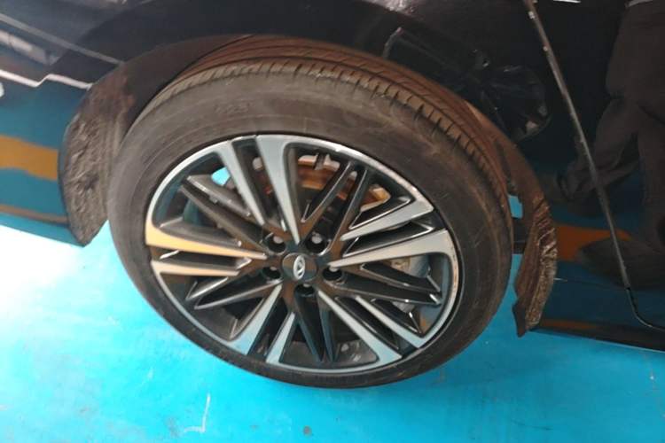 Used Chery Arrizo 8 2023 High-Performance Edition 2.0T DCT Powerfully Equipped Right Rear Wheel Hub