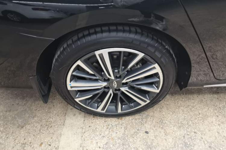 Used Chery Arrizo 8 2023 1.6T DCT Standard Right Rear Wheel Hub