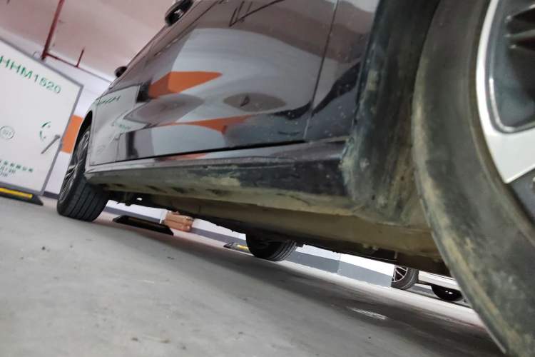 Used Chery Arrizo 8 2023 High-Performance Edition 2.0T DCT Powerfully Equipped Right Side Sill