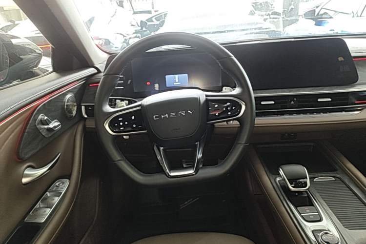 Used Chery Arrizo 8 2023 High-Performance Edition 2.0T DCT Powerfully Equipped Steering Wheel