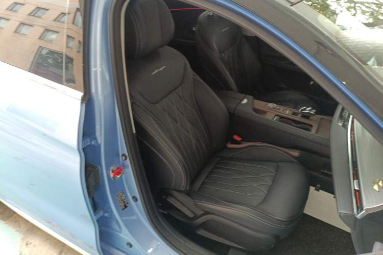 Used Chery Arrizo 8 2023 1.6T DCT Elite Right Front Seat