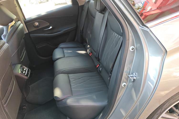 Used Chery Arrizo 8 2023 1.6T DCT Elite Interior 4