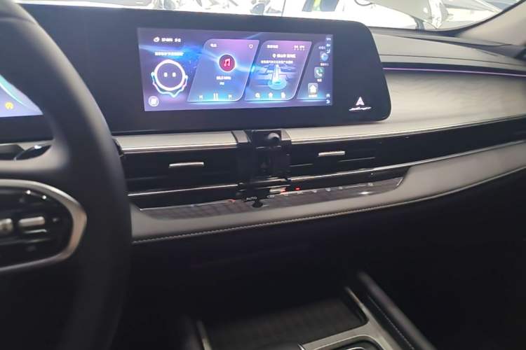 Used Chery Arrizo 8 2023 1.6T DCT Standard Audio And AC Panel