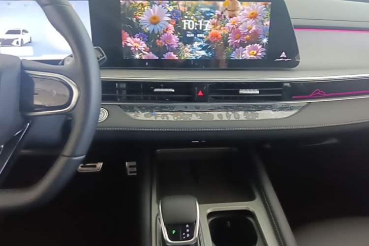 Used Chery Arrizo 8 2023 High-Performance Edition 2.0T DCT Powerfully Equipped Audio And AC Panel