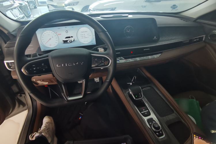 Used Chery Arrizo 8 2023 High-Performance Edition 2.0T DCT Powerfully Equipped Center Console