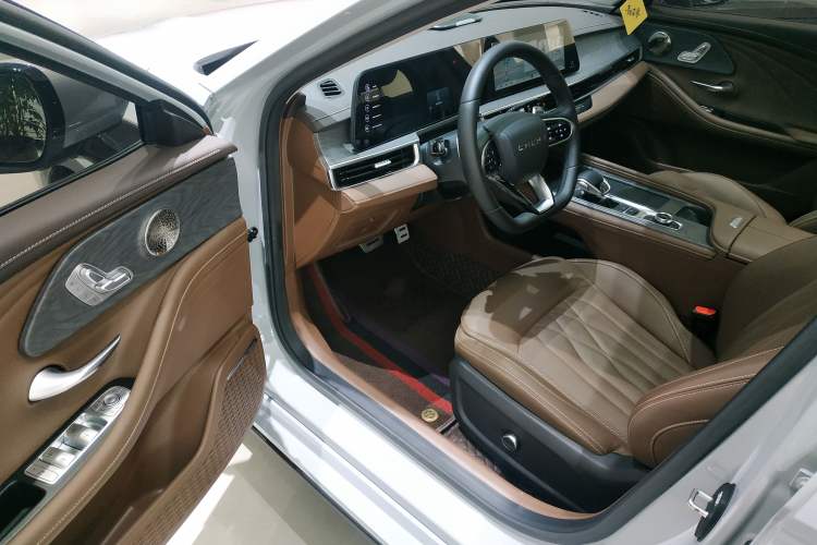 Used Chery Arrizo 8 2023 High-Performance Edition 2.0T DCT Powerfully Equipped Driver Seat