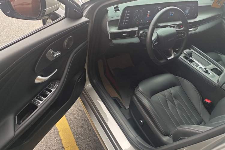 Used Chery Arrizo 8 2023 1.6T DCT Ya Driver Seat