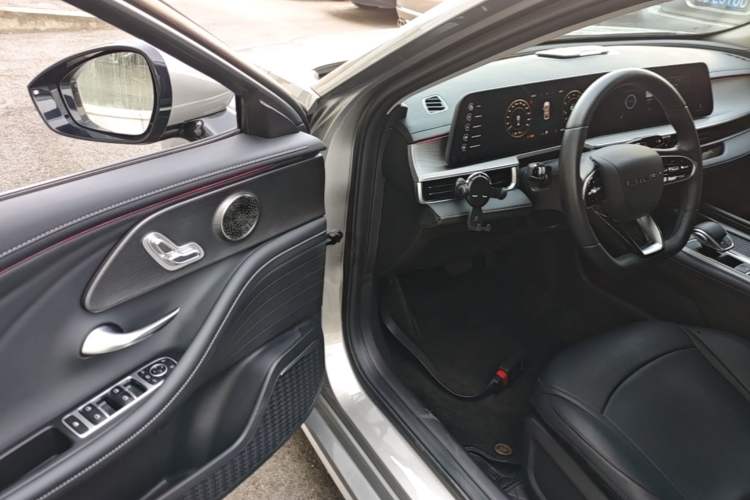 Used Chery Arrizo 8 2023 1.6T DCT Elite Driver Seat