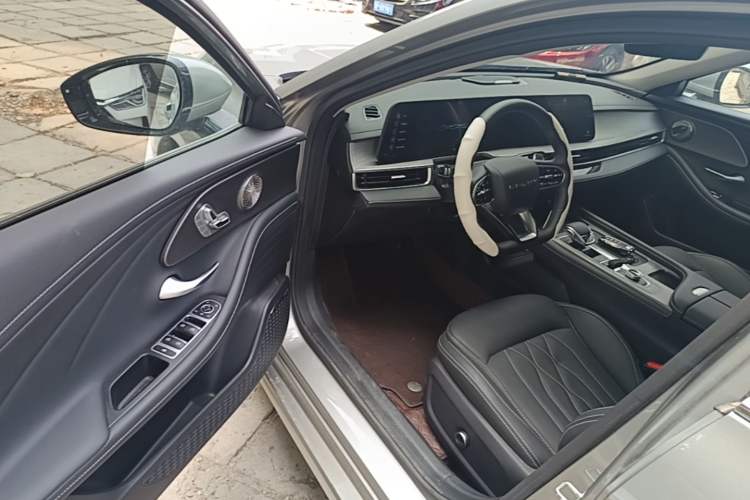 Used Chery Arrizo 8 2023 1.6T DCT Ya Driver Seat