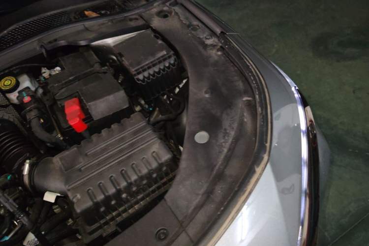 Used Chery Arrizo 8 2023 High-Performance Edition 2.0T DCT Powerfully Equipped Engine Bay Left
