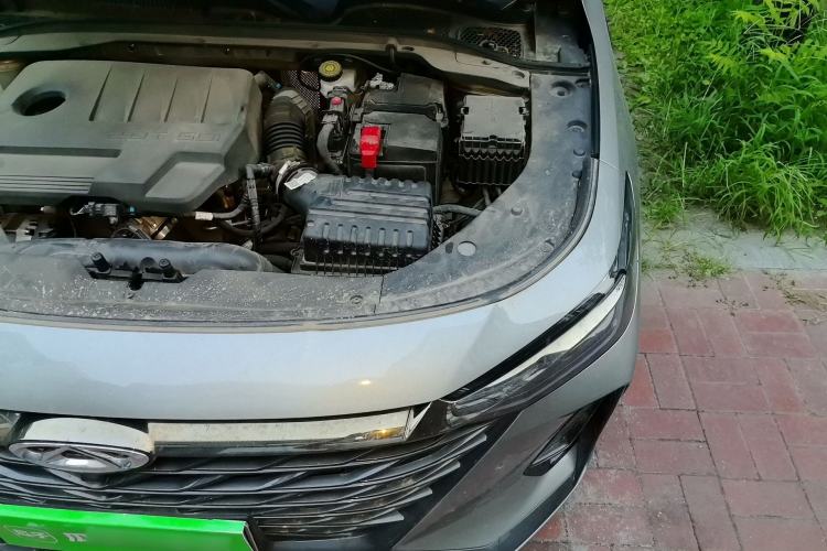 Used Chery Arrizo 8 2023 High-Performance Edition 2.0T DCT Powerfully Equipped Engine Bay Left