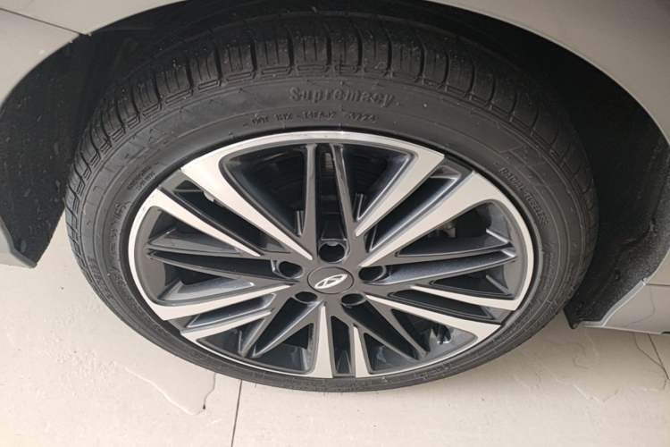 Used Chery Arrizo 8 2023 High-Performance Edition 2.0T DCT Powerfully Equipped Exterior 5