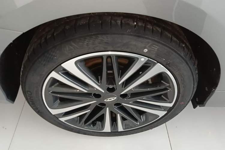 Used Chery Arrizo 8 2023 High-Performance Edition 2.0T DCT Powerfully Equipped Exterior 5