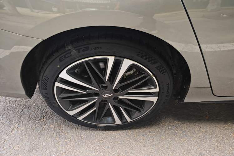 Used Chery Arrizo 8 2023 High-Performance Edition 2.0T DCT Powerfully Equipped Exterior 5