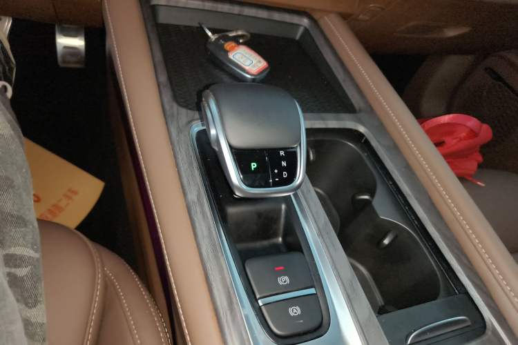 Used Chery Arrizo 8 2023 High-Performance Edition 2.0T DCT Powerfully Equipped Gear Lever