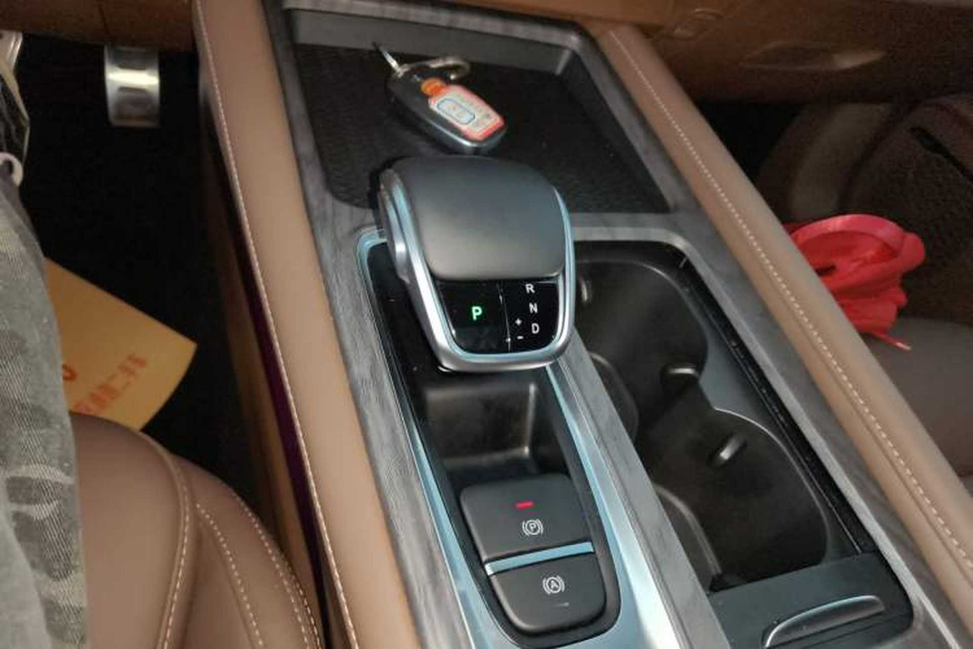 Used Chery Arrizo 8 2023 High-Performance Edition 2.0T DCT Powerfully Equipped Gear Lever