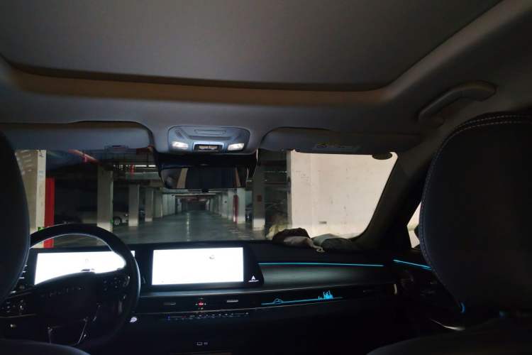Used Chery Arrizo 8 2023 High-Performance Edition 2.0T DCT Powerfully Equipped Headliner