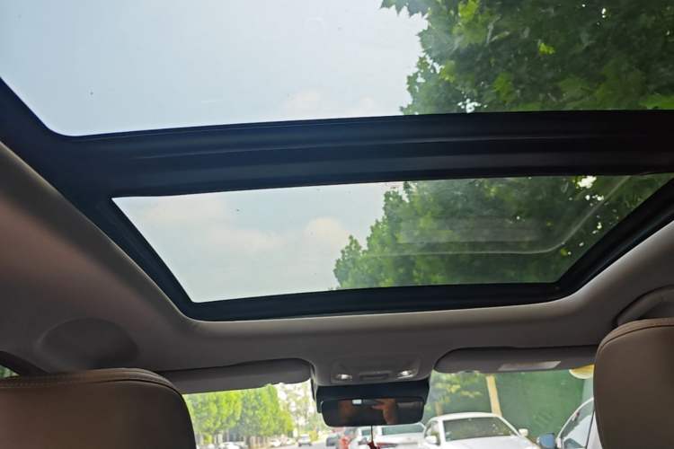 Used Chery Arrizo 8 2023 High-Performance Edition 2.0T DCT Powerfully Equipped Headliner