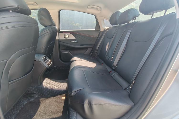 Used Chery Arrizo 8 2023 1.6T DCT Elite Interior 12