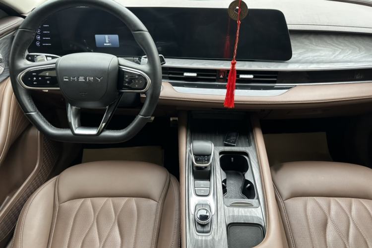 Used Chery Arrizo 8 2023 High-Performance Edition 2.0T DCT Powerfully Equipped Interior 5
