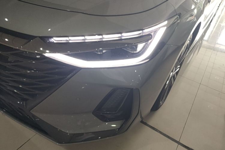 Used Chery Arrizo 8 2023 High-Performance Edition 2.0T DCT Powerfully Equipped Left Front Headlight