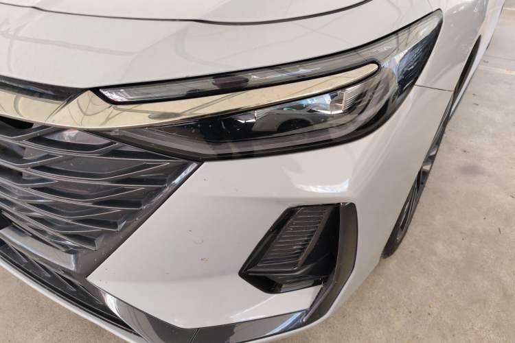Used Chery Arrizo 8 2023 High-Performance Edition 2.0T DCT Powerfully Equipped Left Front Headlight