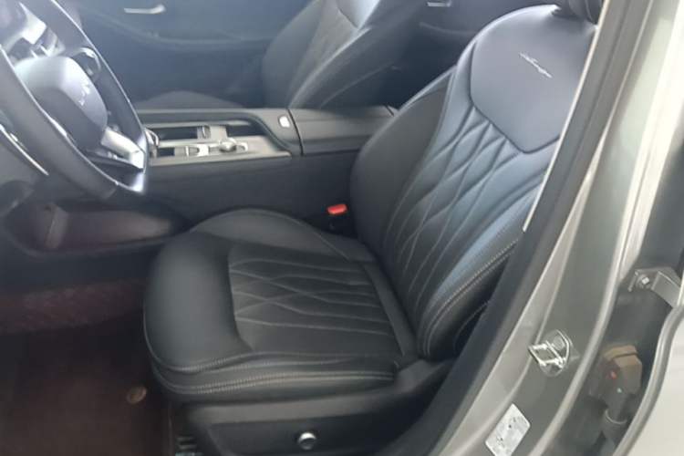 Used Chery Arrizo 8 2023 High-Performance Edition 2.0T DCT Powerfully Equipped Left Front Seat