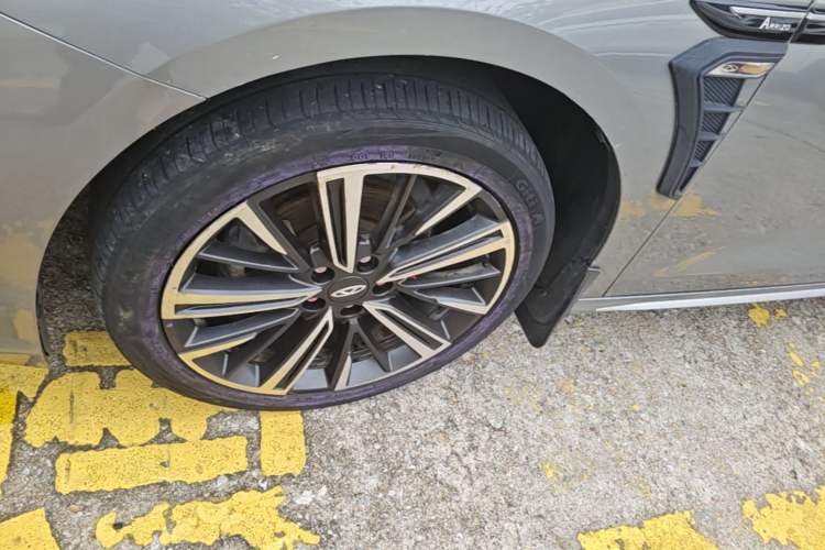 Used Chery Arrizo 8 2023 1.6T DCT Standard Left Front Wheel Hub