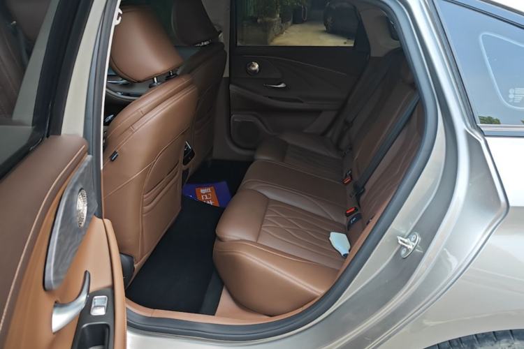 Used Chery Arrizo 8 2023 High-Performance Edition 2.0T DCT Powerfully Equipped Left Rear Seat
