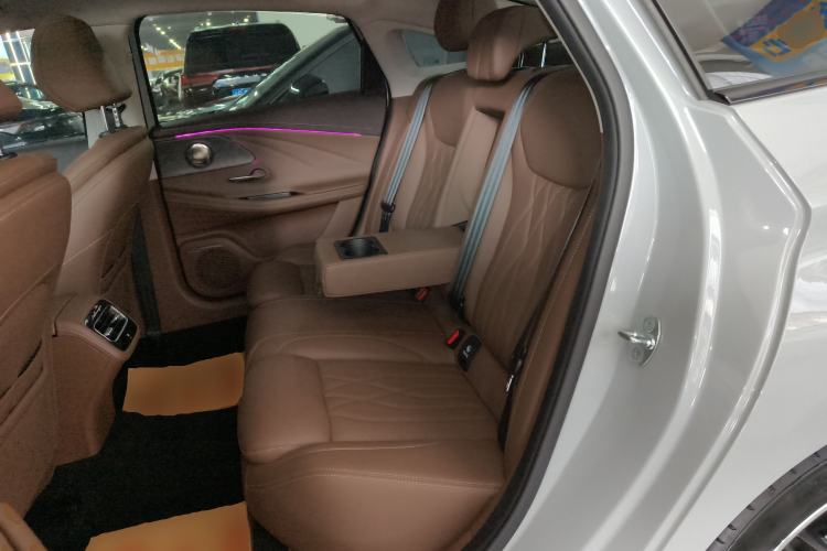 Used Chery Arrizo 8 2023 High-Performance Edition 2.0T DCT Powerfully Equipped Left Rear Seat