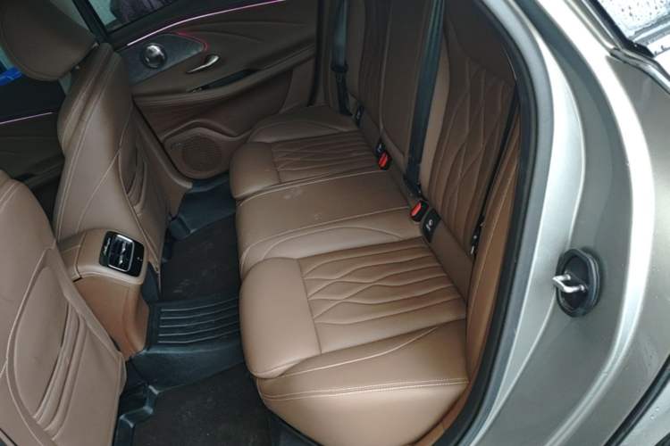 Used Chery Arrizo 8 2023 High-Performance Edition 2.0T DCT Powerfully Equipped Left Rear Seat