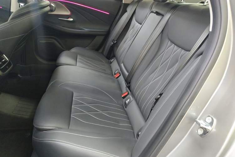 Used Chery Arrizo 8 2023 1.6T DCT Elite Left Rear Seat
