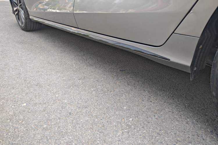 Used Chery Arrizo 8 2023 High-Performance Edition 2.0T DCT Powerfully Equipped Left Side Sill