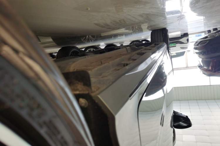 Used Chery Arrizo 8 2023 High-Performance Edition 2.0T DCT Powerfully Equipped Left Side Sill