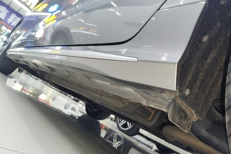 Used Chery Arrizo 8 2023 1.6T DCT Elite Left Side Sill