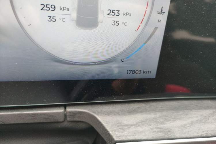 Used Chery Arrizo 8 2023 High-Performance Edition 2.0T DCT Chii Odometer Close Up